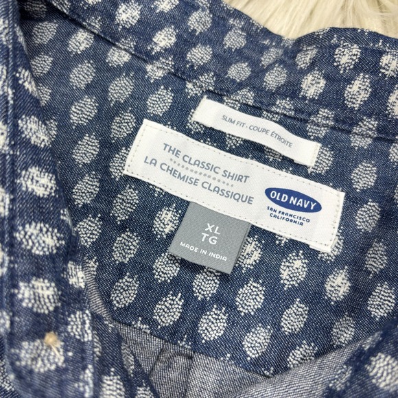 NWT Old Navy Men's XL Dot Printed Short Sleeve Chambray Shirt Classic Preppy - Picture 3 of 5
